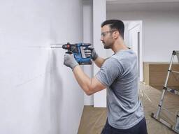 Аккумуляторный перфоратор GBH 18V-18 Bosch 0611927000