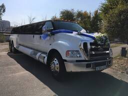 Аренда лимузина, лимузин на выписку из роддома Алматы, трансфер аэропорт