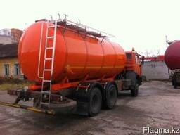 Автоцистерны на шасси для светлых нефтепродуктов.