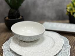 Белый чайно-столовый сервиз с ажурным узором Vassila