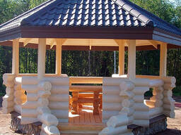 Беседка из оцилиндрованного или рубленного бревна