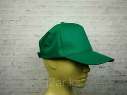 Бейсболка на липучке белая