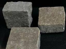 Брусчатка Габро Диабаз Колотая 100*100*50