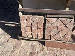 Брусчатка гранитная пилено-колотая