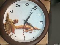 Часы настенные в дереве с казахст. достопримечательностями