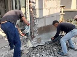 Демонтаж разрушение стен и перегородок  .