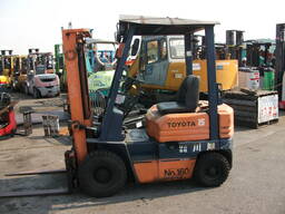 Дизельный вилочный погрузчик Toyota 5FD15