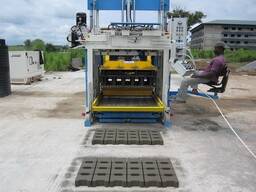 Мобильный вибропресс E-12 для производства бетонных блоков, элементов дымоходов и тротуарн