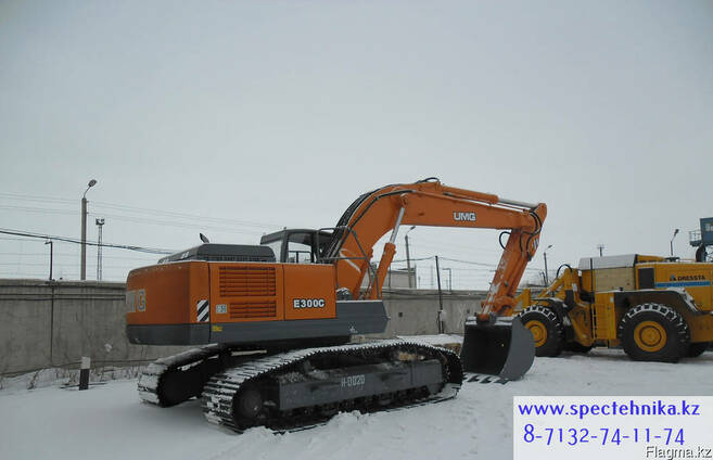 Экскаватор колесный UMG Е-300С