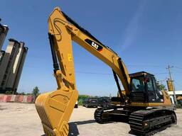 Экскаваторы CAT 330DL 2 м³, 2022г, $49,700 CAT 330BL 1,9м³, 2001г, $47,000