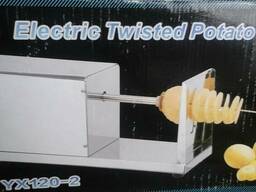 Электрический аппарат, спиральные чипсы на палочке. В Усть-