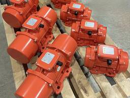 Электровибраторы площадочные