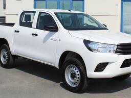 Европейка, Toyota Hilux 2, 8 литра, Дизель, Механика, Базова