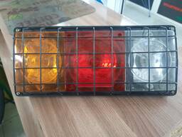 Фонарь задний с решеткой для автокрана XCMG QY25K