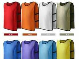 Футбольная накидка и манишки