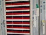 Горизонтальные жалюзи на деревянные и окна ПВХ - фото 1