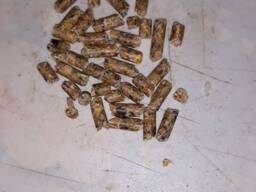 Гранулированный комбикорм для птицы