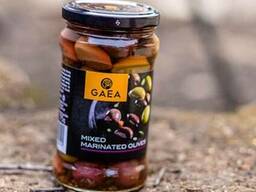 Греческие консервированные оливки