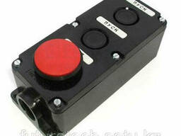 Кнопка ПКЕ 222-3 (кнопка 2-черн. и 1-красн. )