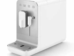Кофемашина Smeg BCC12WHMEU, белый, регулировка помола, подача горячей воды, 1,4 л