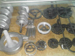 Комплект ножей и решеток к промышленной мясорубке МИМ300.