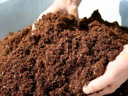 Компост на основе куриного помета гумифицированный удобрение