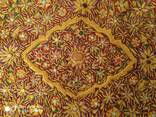 Ковер из индии вышитый полудрагоценными камнями - фото 2