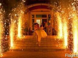 Красивый свадебный вальс в сопровождении эффектов.