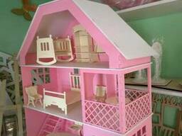 Кукольный домик с мансардой мебель