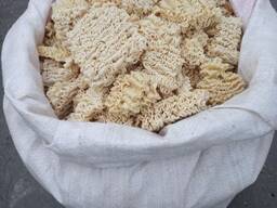 Лапша на корм домашних животных, а так же КРС, МРС, поросят и птиц