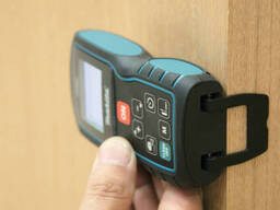 Лазерный дальномер Makita LD080PI