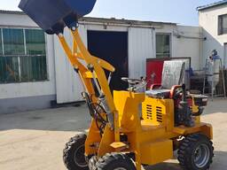 Мини погрузчик 400кг Двигатель 16HP Высота разгрузки 2,3м
