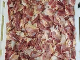 Мясо окорочков