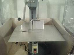 Пила резки мяса и костей.