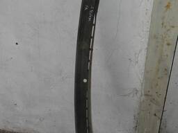 Планка между бампером и багажником Audi 80 b3