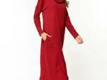 Платье большого размера красного цвета с горловиной - фото 1