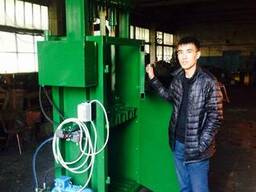 Пресса для макулатуры и мусора