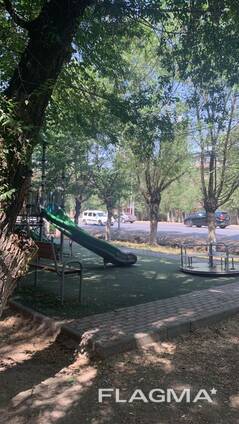 Продается 1 комнатная квартира в 8 микрорайоне