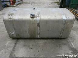 Продам топливный бак V - 650 литров