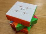 Профессиональный Кубик Рубика 3 на 3 "Qiyi Cube" в цветном пластике. - фото 1