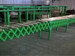 Раздвижной гравитационный роликовый конвейер