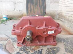 Редуктор Ц2У250