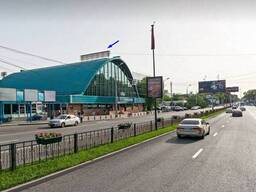 Реклама над Спортивным клубом «Rakhat Fitness»