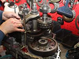 Ремонт грузовых машин и спецтехники