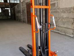 Ручной гидравлический штабелер 1.5 тонны