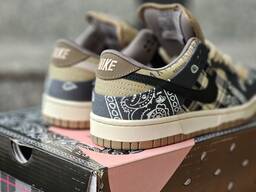 SB Dunk из коллаборации с Travis Scott