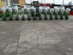 Сеялка под сахарную свеклу 12 рядная Пневматическая