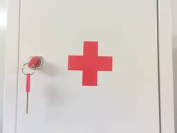 Сейфы, раздевалки, верстаки, стеллажи