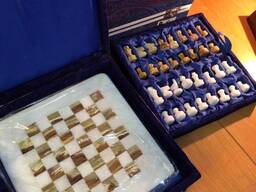 Шахмат с доской шахматы из натуральный камни Оникс