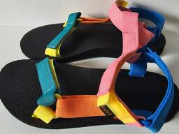 Спортивная летняя обувь сток бренды оптом